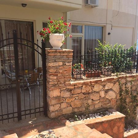 Berti Apartments Saranda Zewnętrze zdjęcie