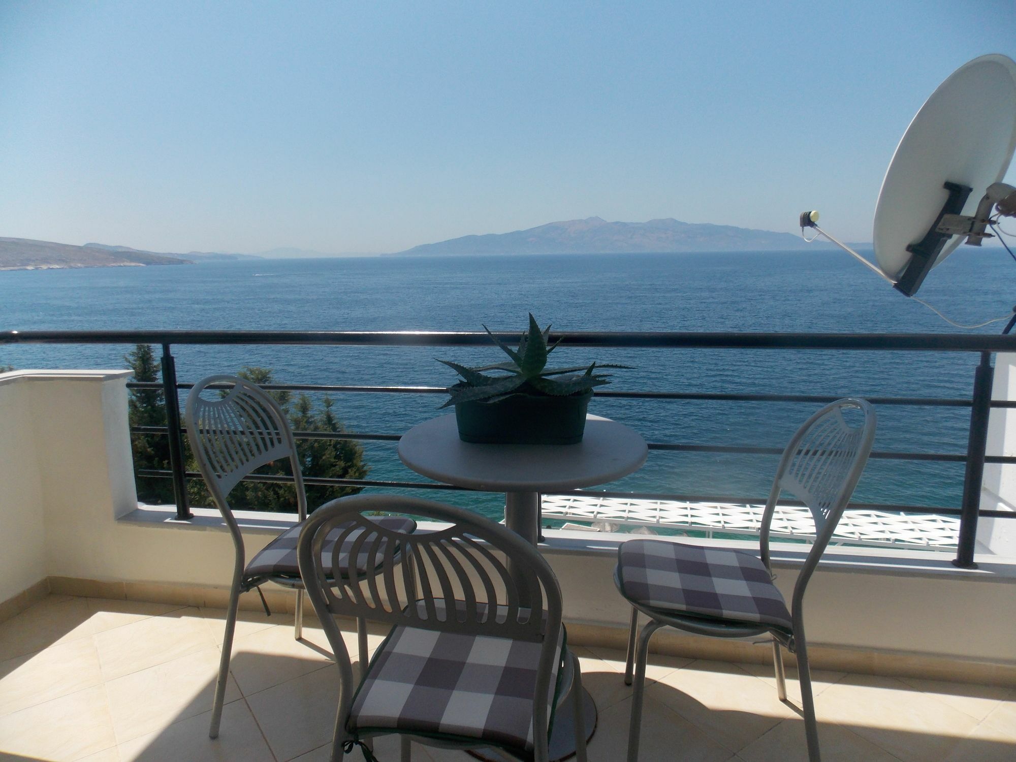 Berti Apartments Saranda Zewnętrze zdjęcie